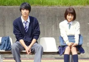 他们是大学同学，毕业后二人产生分歧，他由爱生恨，挥刀砍向昔日恋人，花季少女命丧刀下，冲动是恶魔，点击查看冲动的代价！-陈晓峰律师网