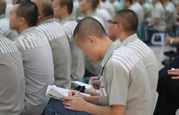 长葛陈晓峰律师：立功减刑，一个举报让刑期砍半的真相！-陈晓峰律师网